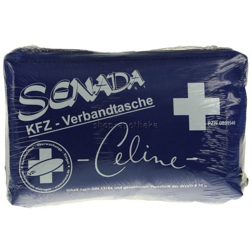 Blaue Senada Kfz-Verbandtasche, verpackt in Folie. Mit weißem Kreuz, Schriftzug "Celine" und VDI-Siegel. PZN 0809546.