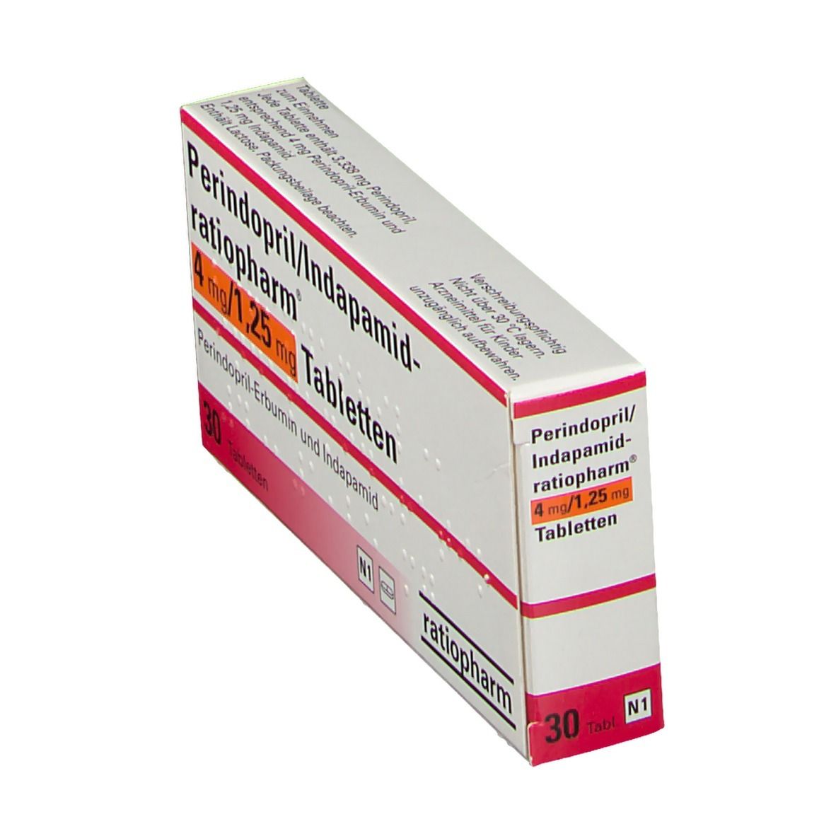 Schachtel mit Perindopril/Indapamid-ratiopharm Tabletten. Aufschrift: 4 mg/1,25 mg, 30 Tabletten. Marke ratiopharm.
