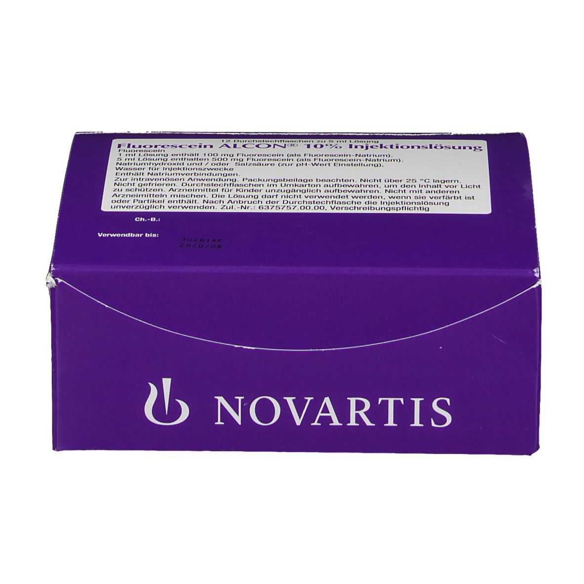 Violette Faltschachtel mit weißem Etikett. Aufschrift: Fluorescein ALCON 10% Injektionslösung. Novartis-Logo.