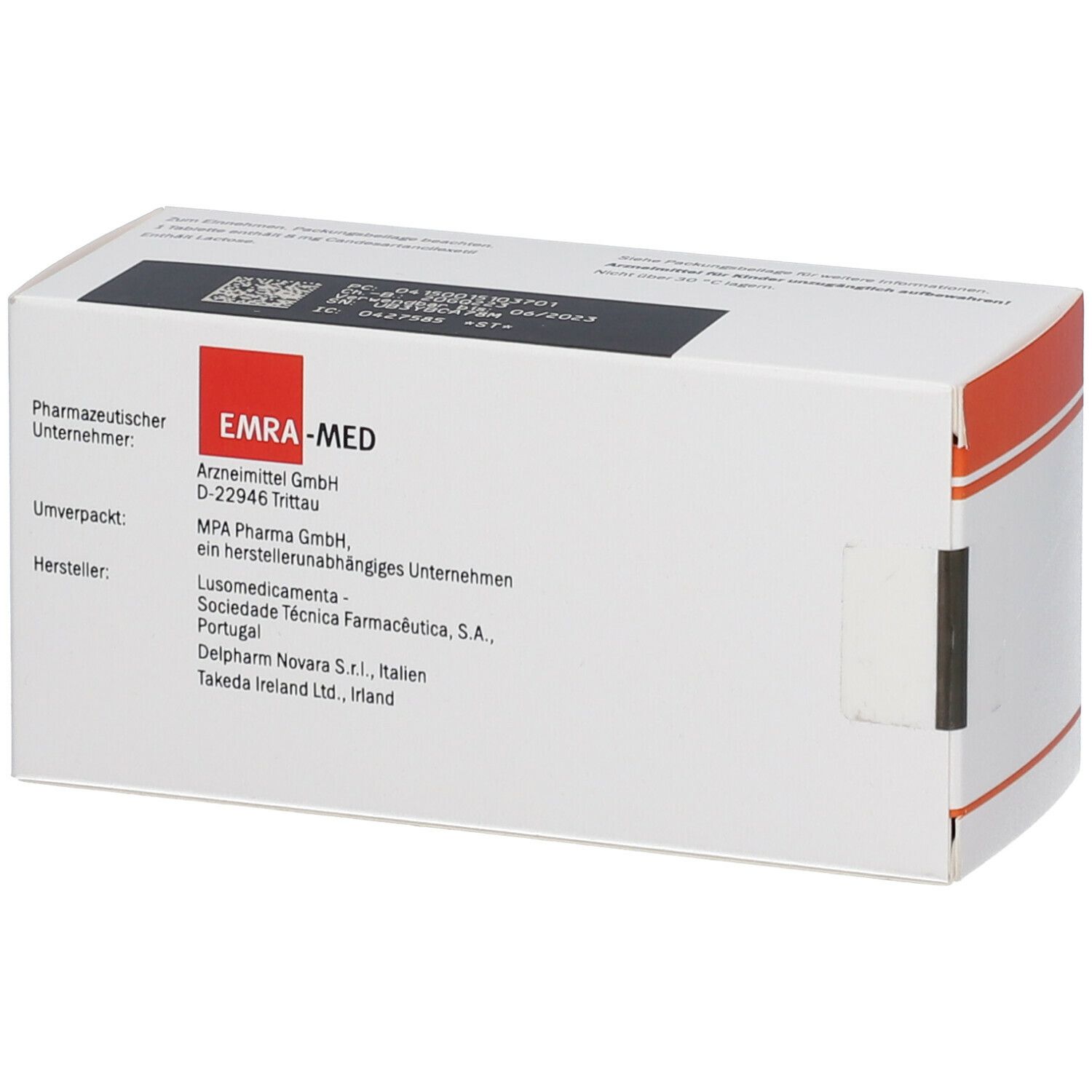 Rückseite einer weißen Tablettenbox. Enthält Informationen zu Hersteller und pharmazeutischem Unternehmen.