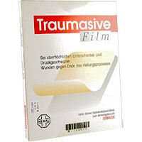 Verpackung mit weißem Hydrokolloidverband. Roter Schriftzug: Traumasive Film. Text: Bei oberflächlichen… Wunden gegen Ende des Heilungsprozesses.