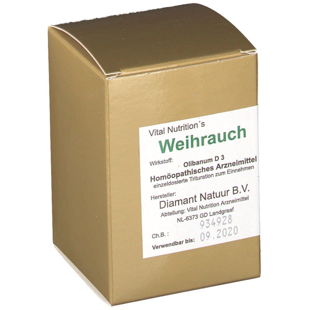 Goldfarbene Schachtel mit weißem Etikett. Aufschrift: Vital Nutrition's Weihrauch, Wirkstoff: Olibanum D3. Verfallsdatum: 09.2020.