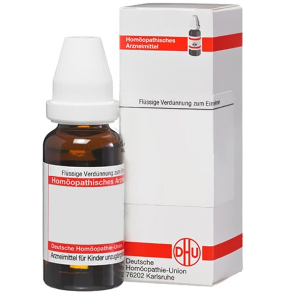 Braune Glasflasche mit weißem Verschluss und weißer Verpackung. Aufschrift: DHU, Homöopathisches Arzneimittel.