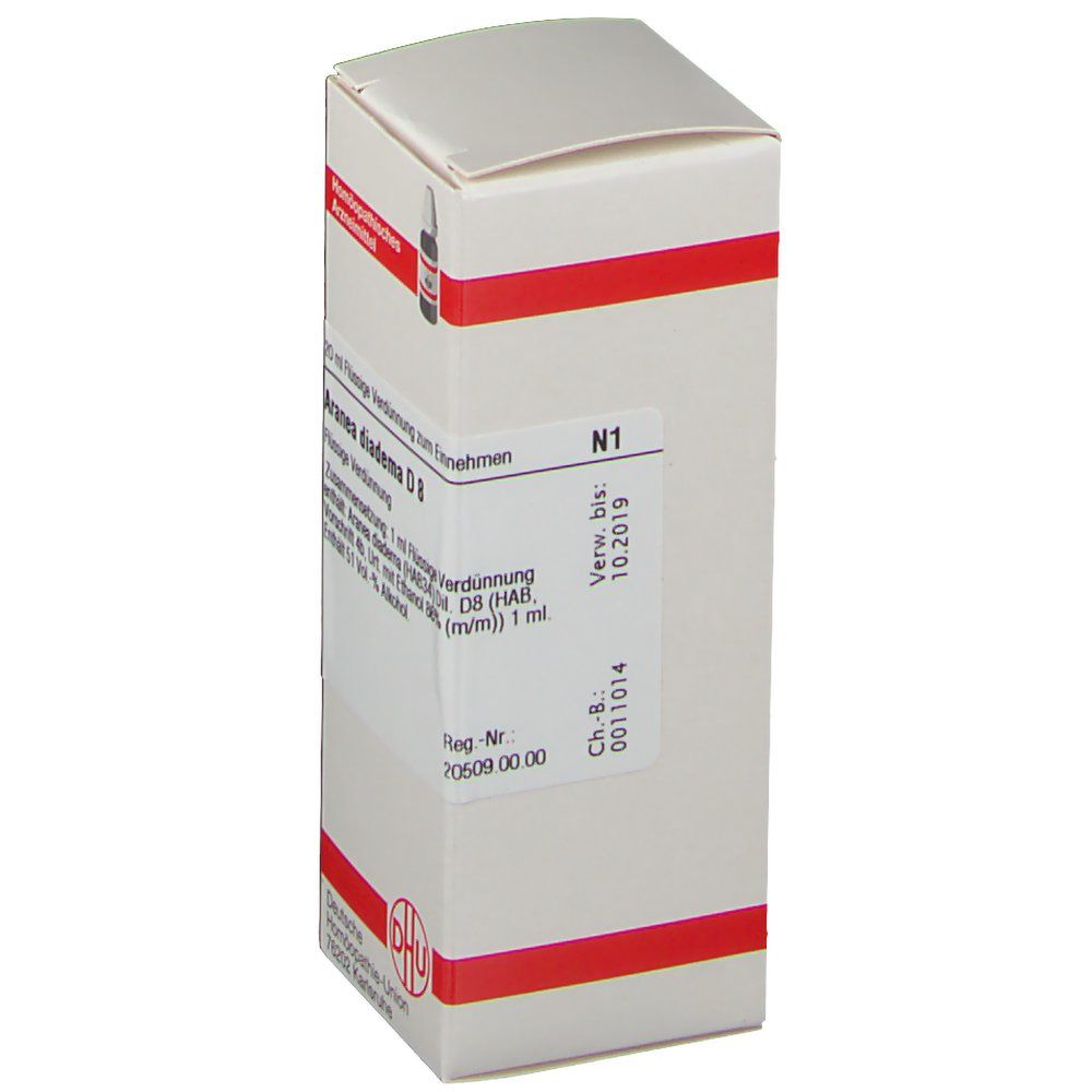 Weiße Faltschachtel mit roter Linie. Beschriftung: Aranea diadema D8, N1, Verwendbar bis 10.2019, DHU Logo.