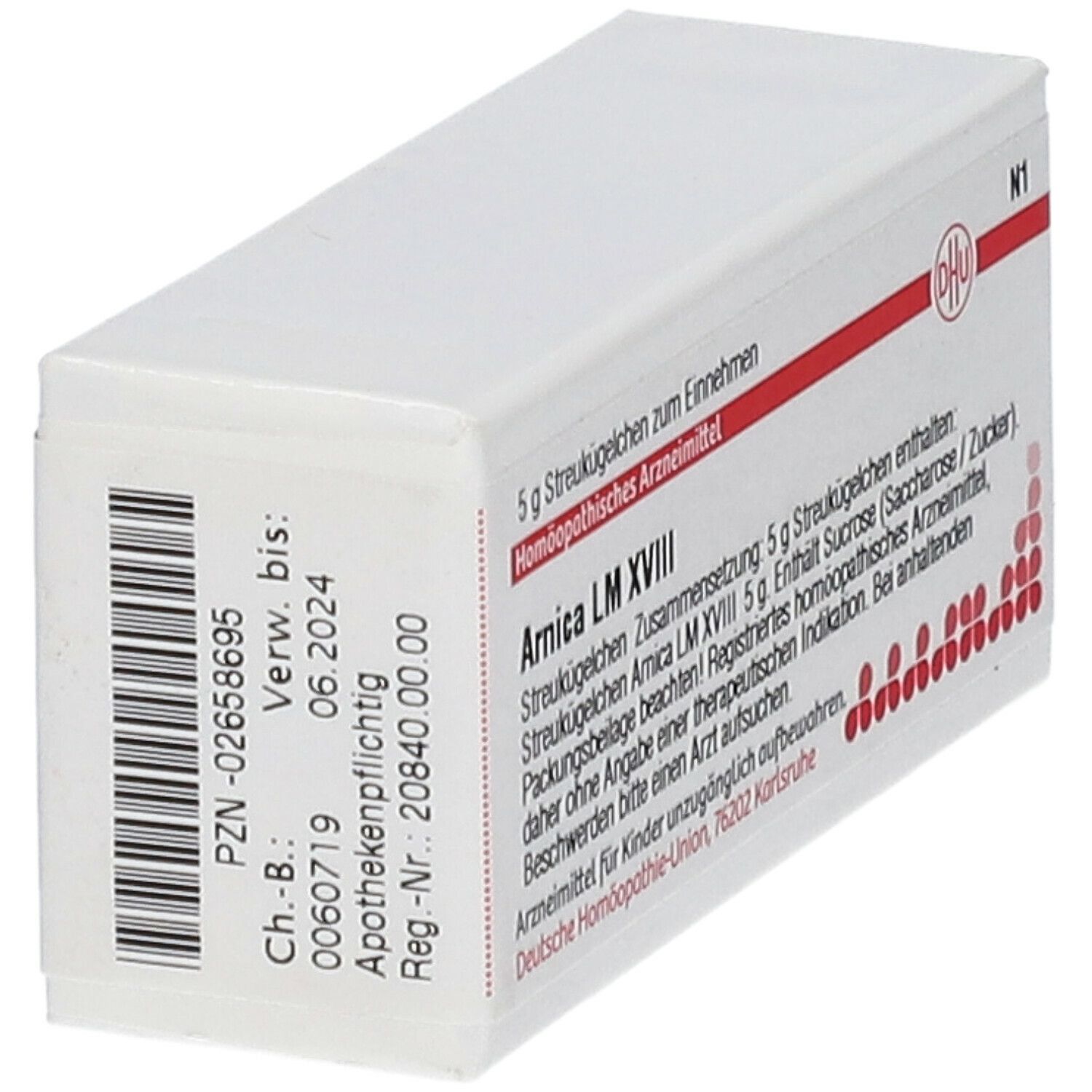 Schachtel mit roter Schrift und DHU-Logo. Text: Arnica LM XVIII, 5 g Streukügelchen. PZN-02658695. Verwendbar bis 06.2024.