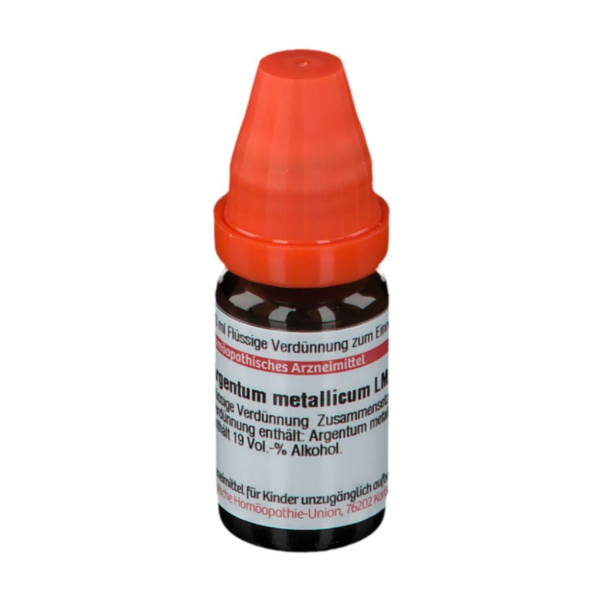 Braune Glasflasche mit orangefarbenem Verschluss. Beschriftung: Argentum metallicum, 10 ml Flüssige Verdünnung.