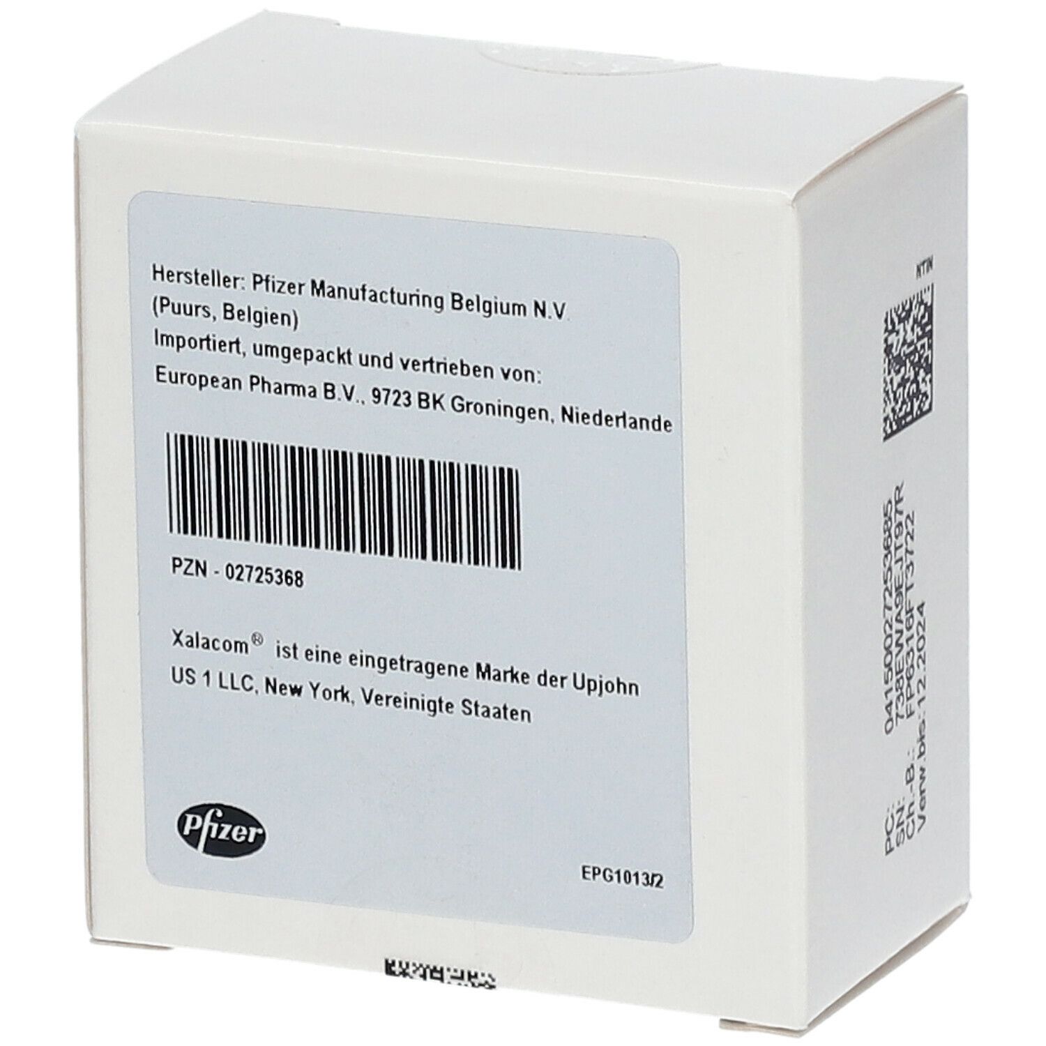 Weiße Faltschachtel mit Barcode und Text. Aufdruck: Hersteller, Importeur, Marke Xalacom, Pfizer Logo.