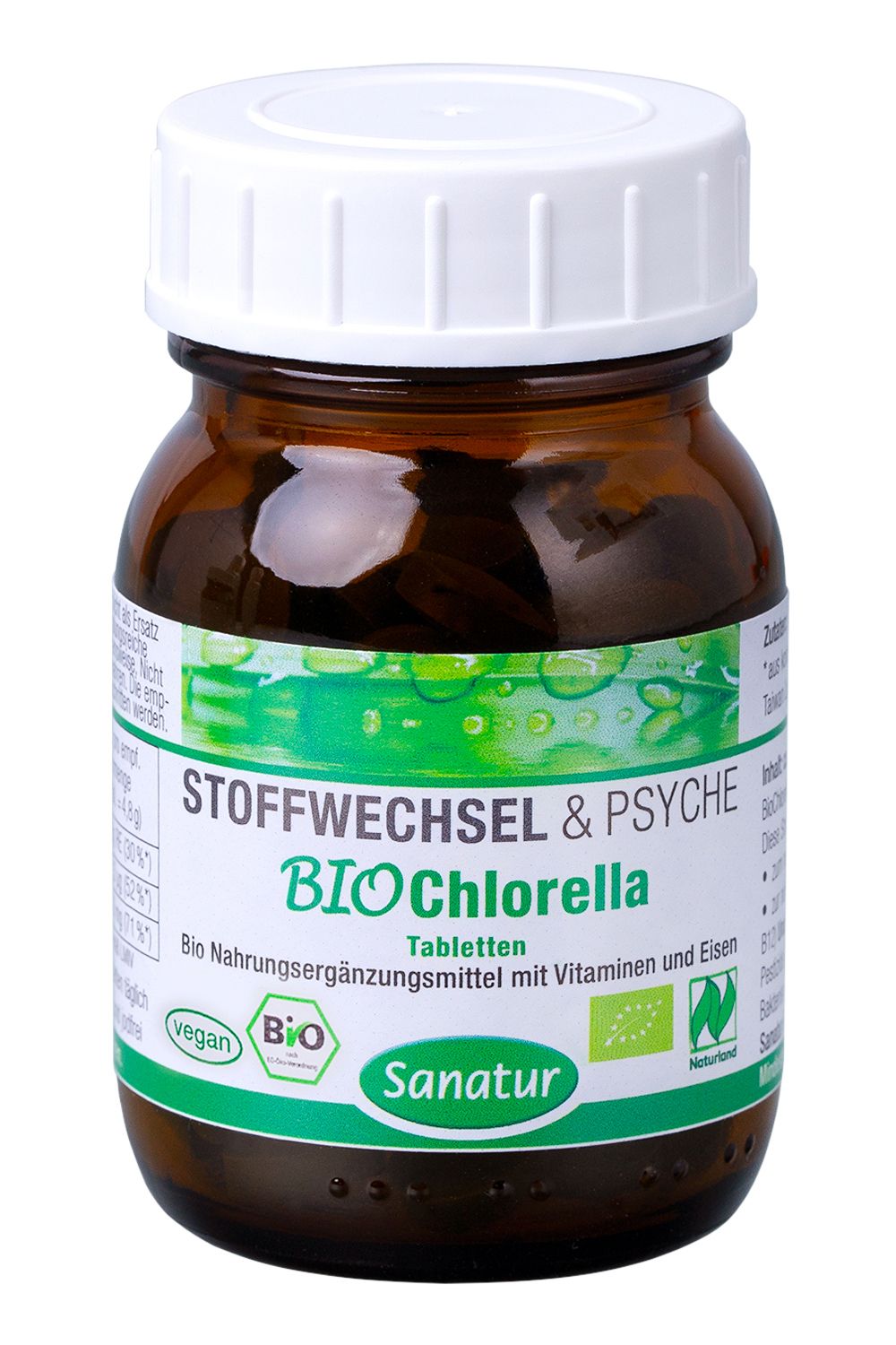 Braune Glasflasche mit weißem Deckel. Etikett mit "Stoffwechsel & Psyche Bio Chlorella". Sanatur-Logo und Bio-Siegel.