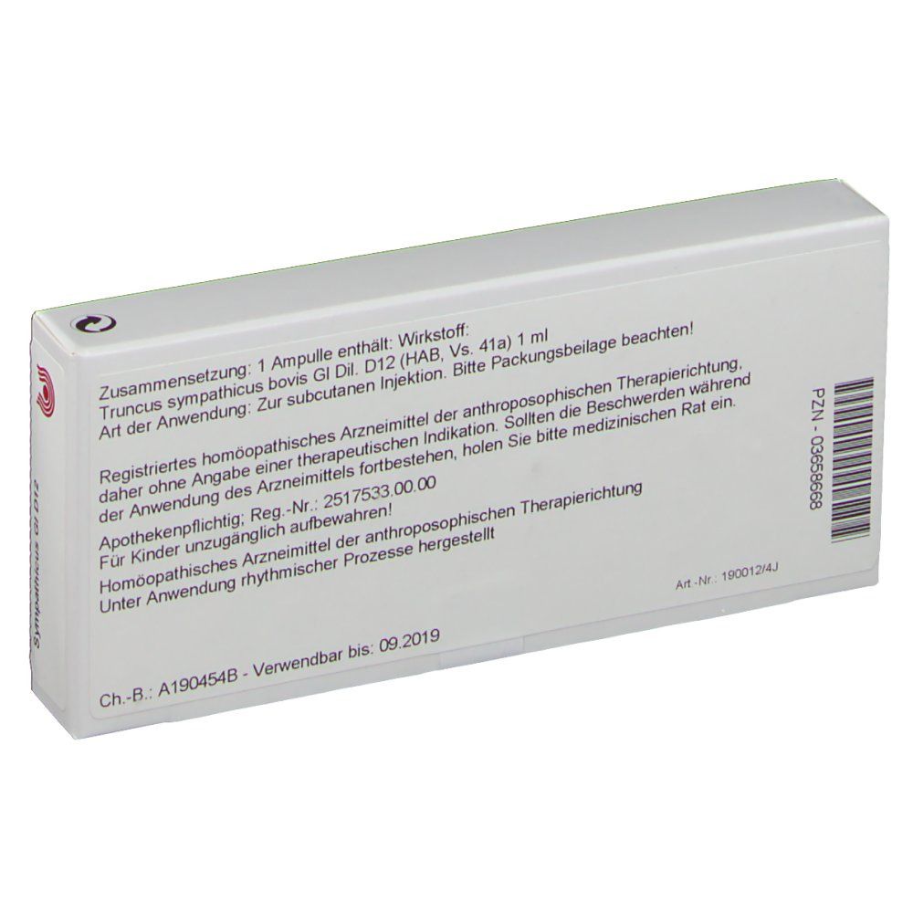 Rückseite der weißen Faltschachtel. Text: Zusammensetzung, Art der Anwendung, Apothekenpflichtig, Reg.-Nr., Ch.-B., Verwendbar bis.