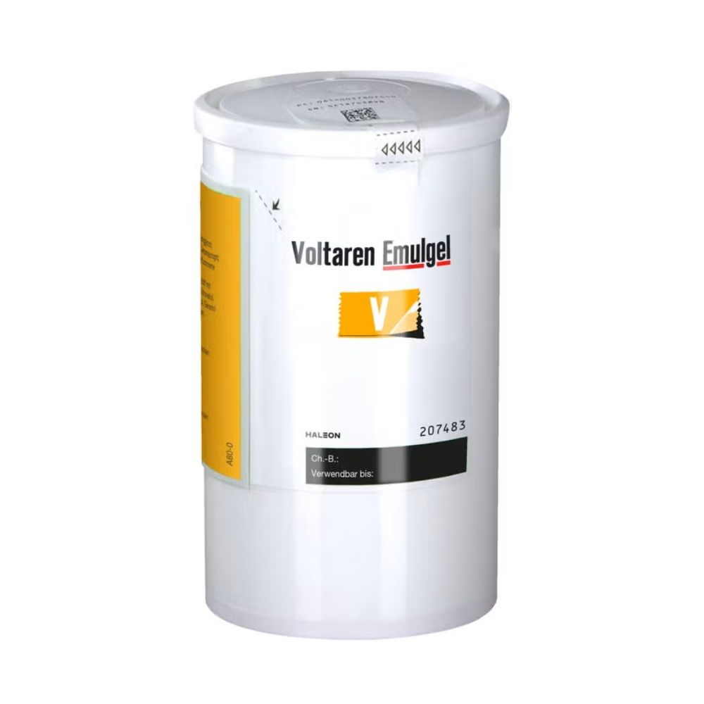 Weiße Tube mit Voltaren Emulgel Aufschrift und gelbem Logo.