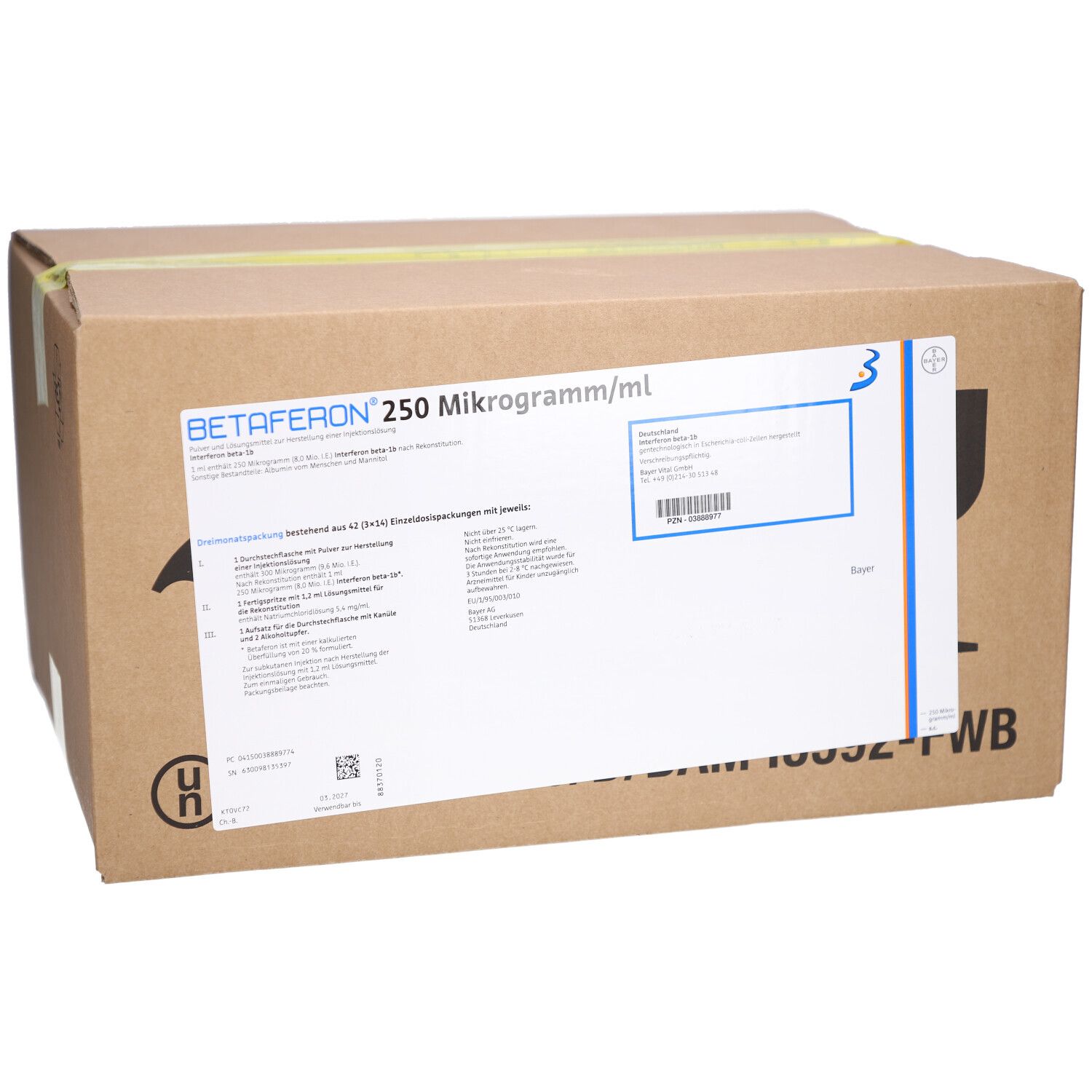 Braune Kartonverpackung mit weißem Etikett. Auf dem Etikett steht BETAFERON 250 Mikrogramm/ml. Das Bayer-Logo ist ebenfalls sichtbar.