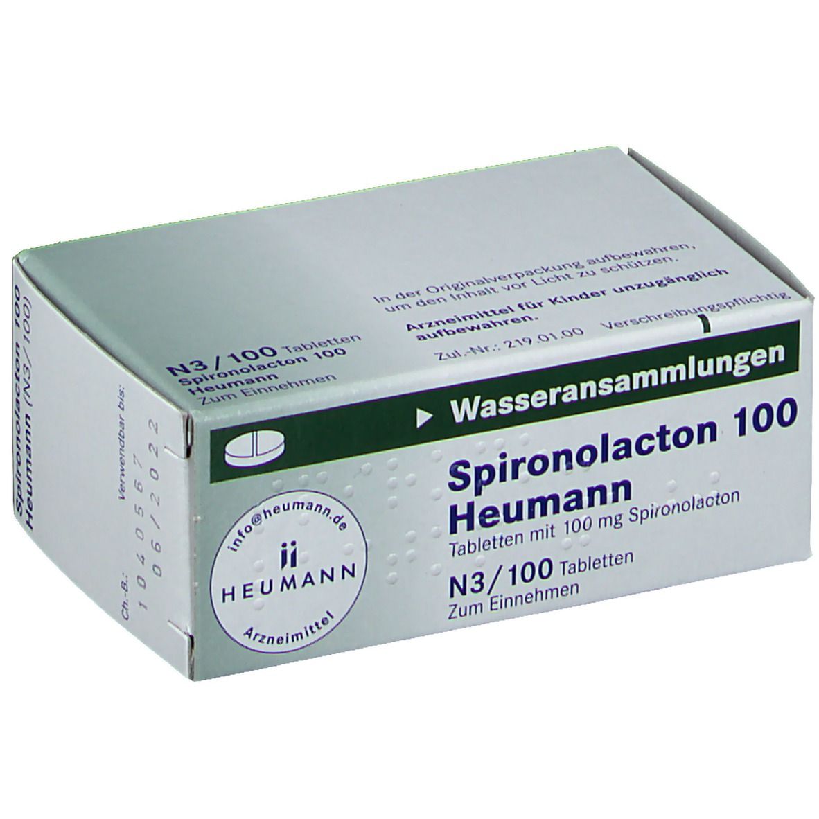 Schachtel mit Spironolacton 100 Heumann Tabletten. Grün-weiße Verpackung mit Produktnamen und Logo.