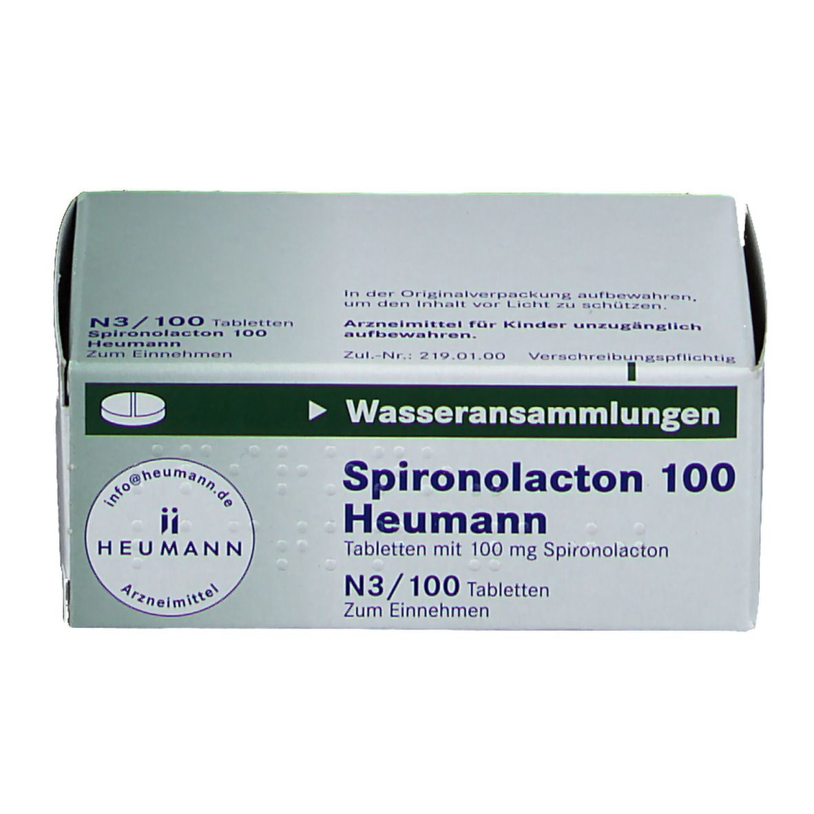 Schachtel mit Spironolacton 100 Heumann Tabletten. Vorderseite mit Produktnamen und grüner Leiste.