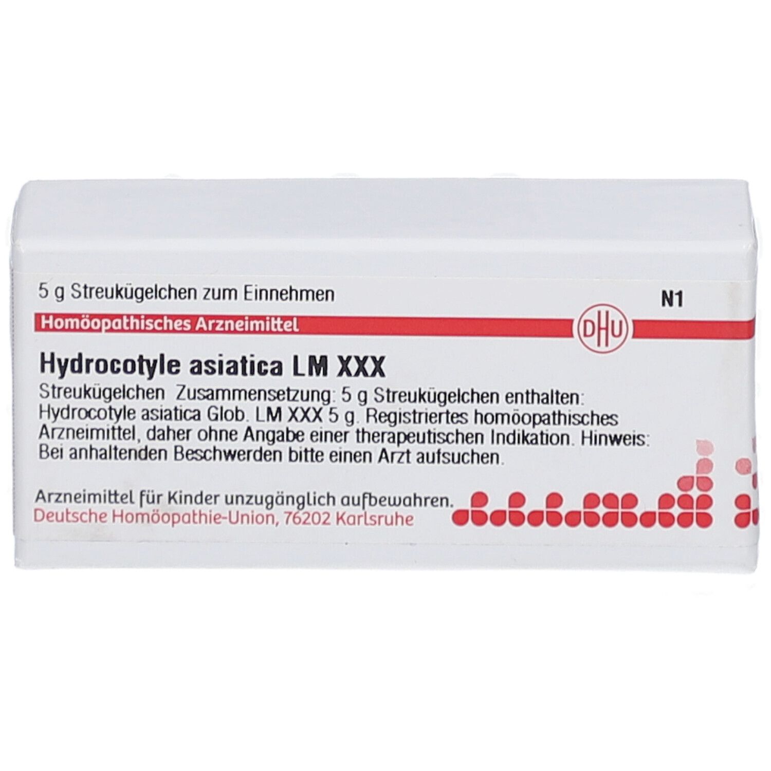 Weiße Schachtel mit roter Schrift und DHU-Logo. Beschriftung: Hydrocotyle asiatica LM XXX. Enthält Streukügelchen.