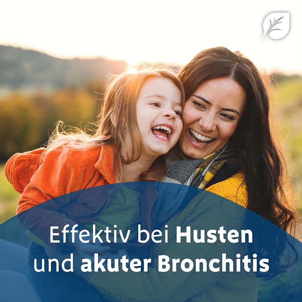 Mutter und Kind lachen. Text: Effektiv bei Husten und akuter Bronchitis.