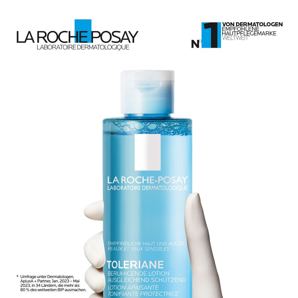 La Roche-Posay Toleriane beruhigende Lotion. Flasche in Hand. Text: Von Dermatologen empfohlen, Hautpflegemarke Nr. 1 weltweit.