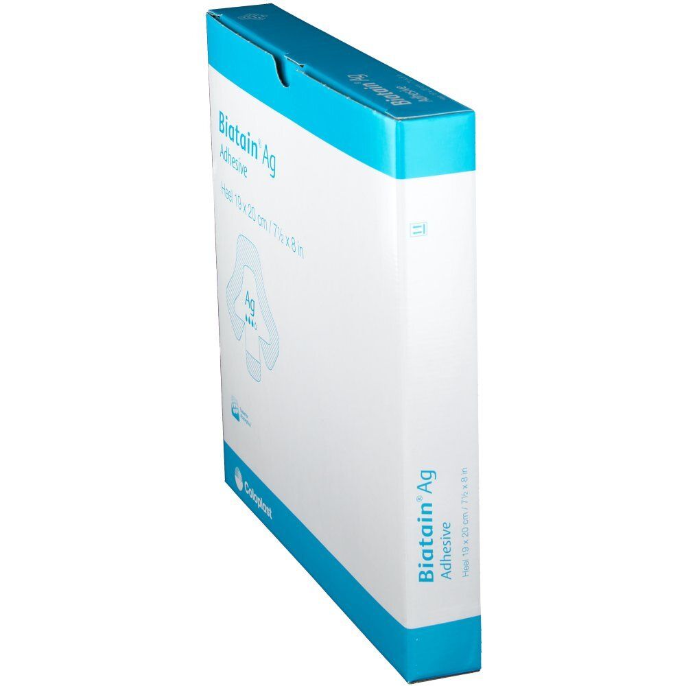 Seitenansicht der BIATAIN® Ag Verpackung. Weiß-blaue Schachtel mit Produktbezeichnung und Größenangabe.