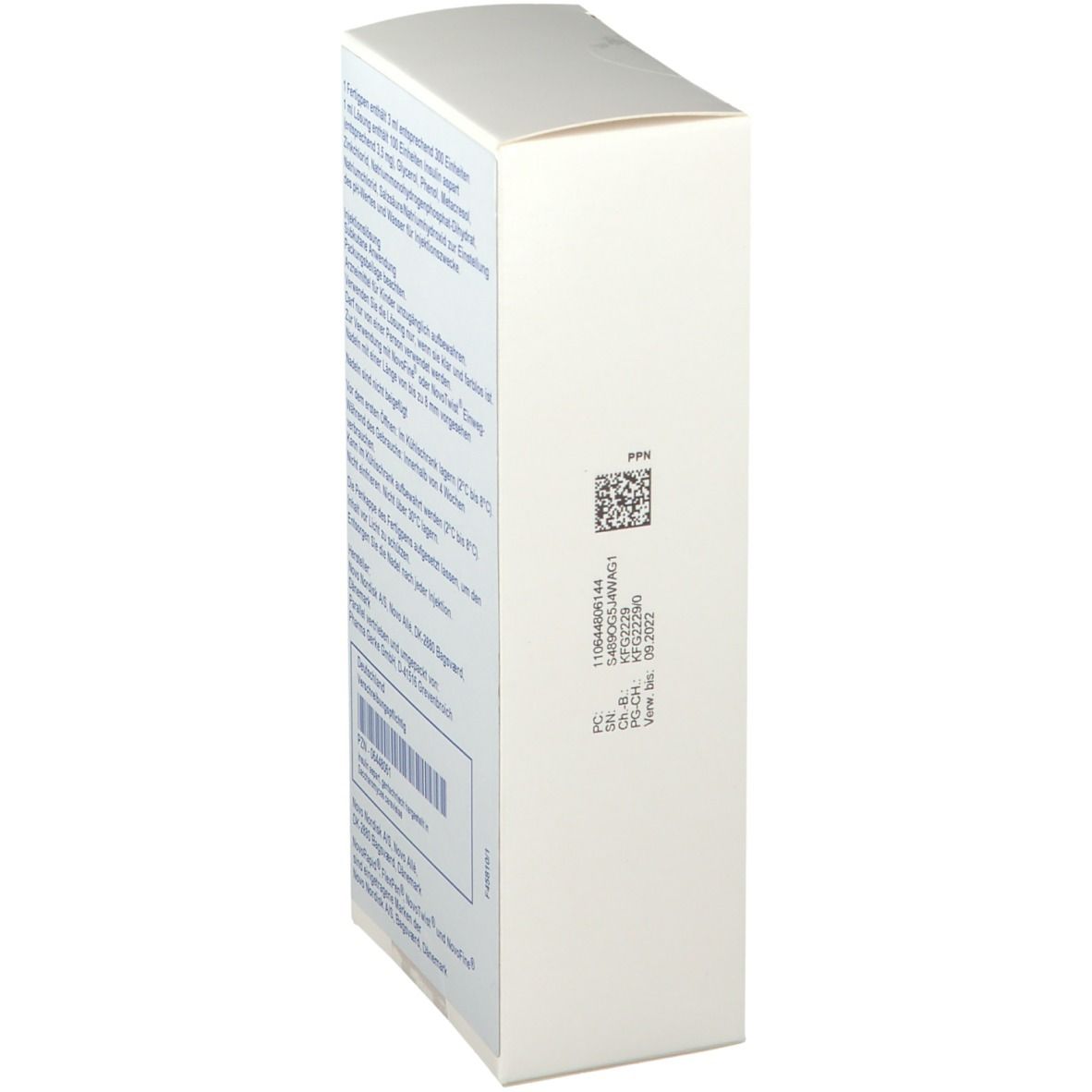 Seitenansicht der Verpackung mit Text und Barcode. Informationen zur Haltbarkeit und Chargennummer.