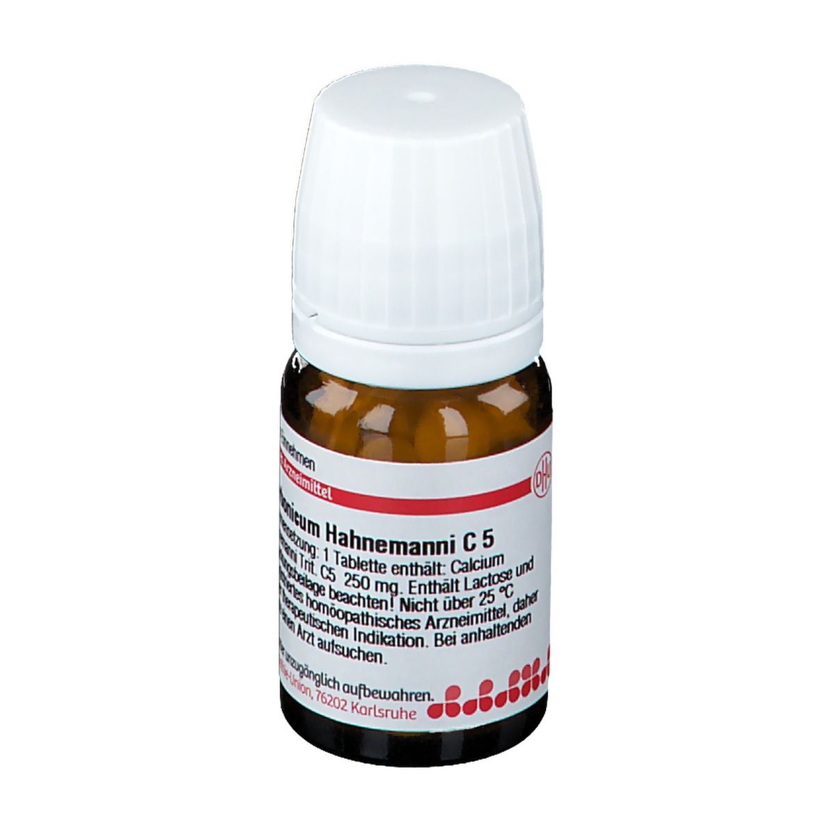 Braune Glasflasche mit weißem Deckel. Etikett mit rotem Streifen und Text. Tabletten sichtbar. Produktname: DHU Calcium Carbonicum Hahnemanni C5.