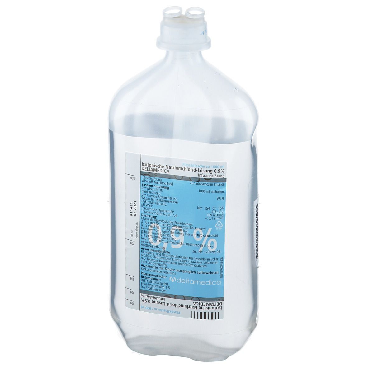 Transparente Infusionsflasche mit blauer Etikettierung. Aufschrift: 0,9%. Hersteller: deltamedica.