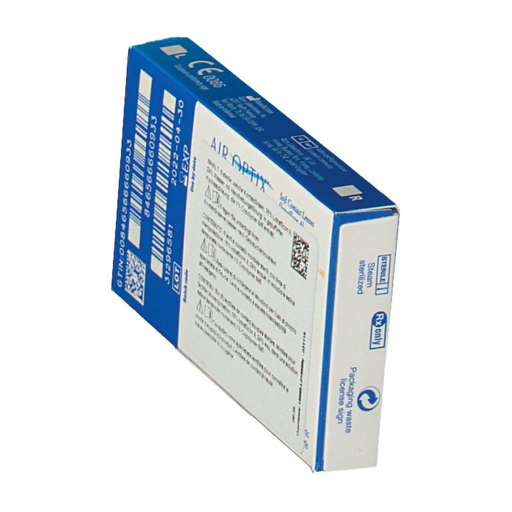Schräg stehende Verpackung. AIR OPTIX NIGHT&DAY AQUA. Text, QR-Code, Verfallsdatum, Recycling-Symbol.
