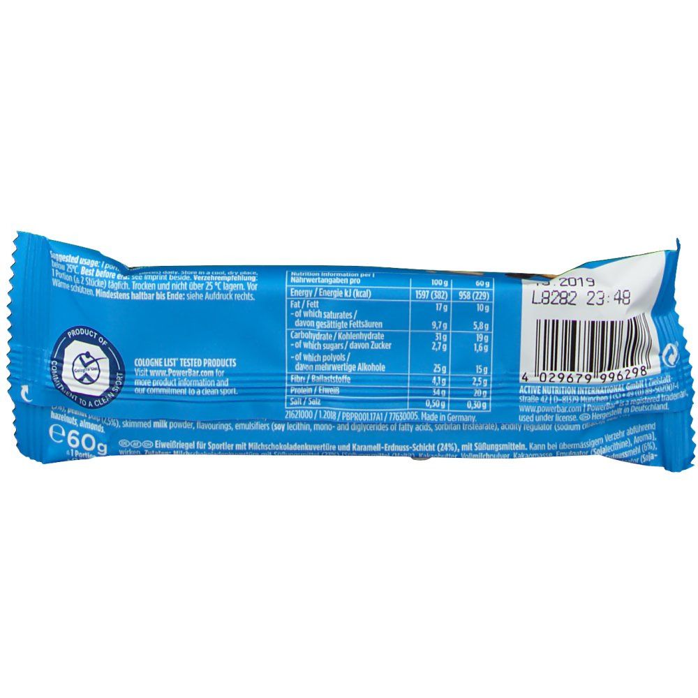 Rückseite der PowerBar Protein Nut2 Riegel Verpackung. Blaue Verpackung mit Nährwertangaben und Barcode.