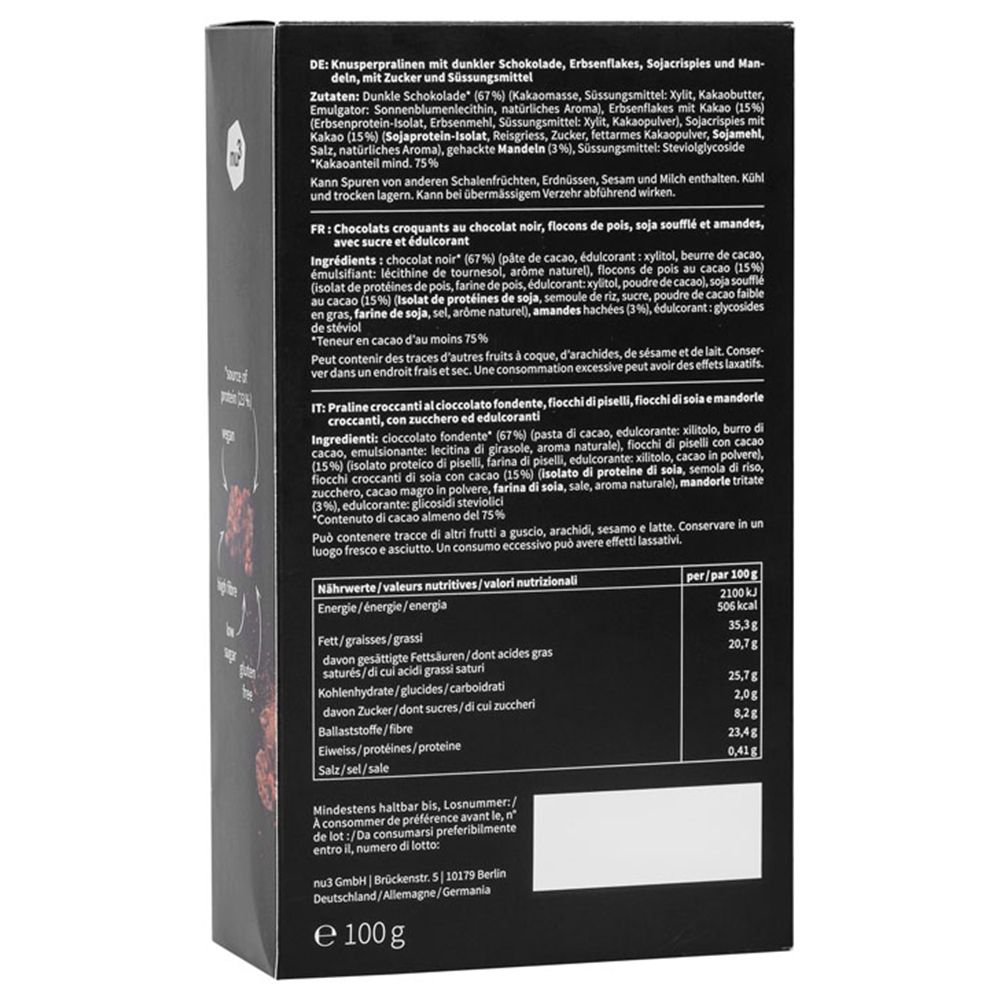 Rückseite der schwarzen Verpackung mit Zutatenlisten und Nährwertangaben für „FIT Protein Crossies“.