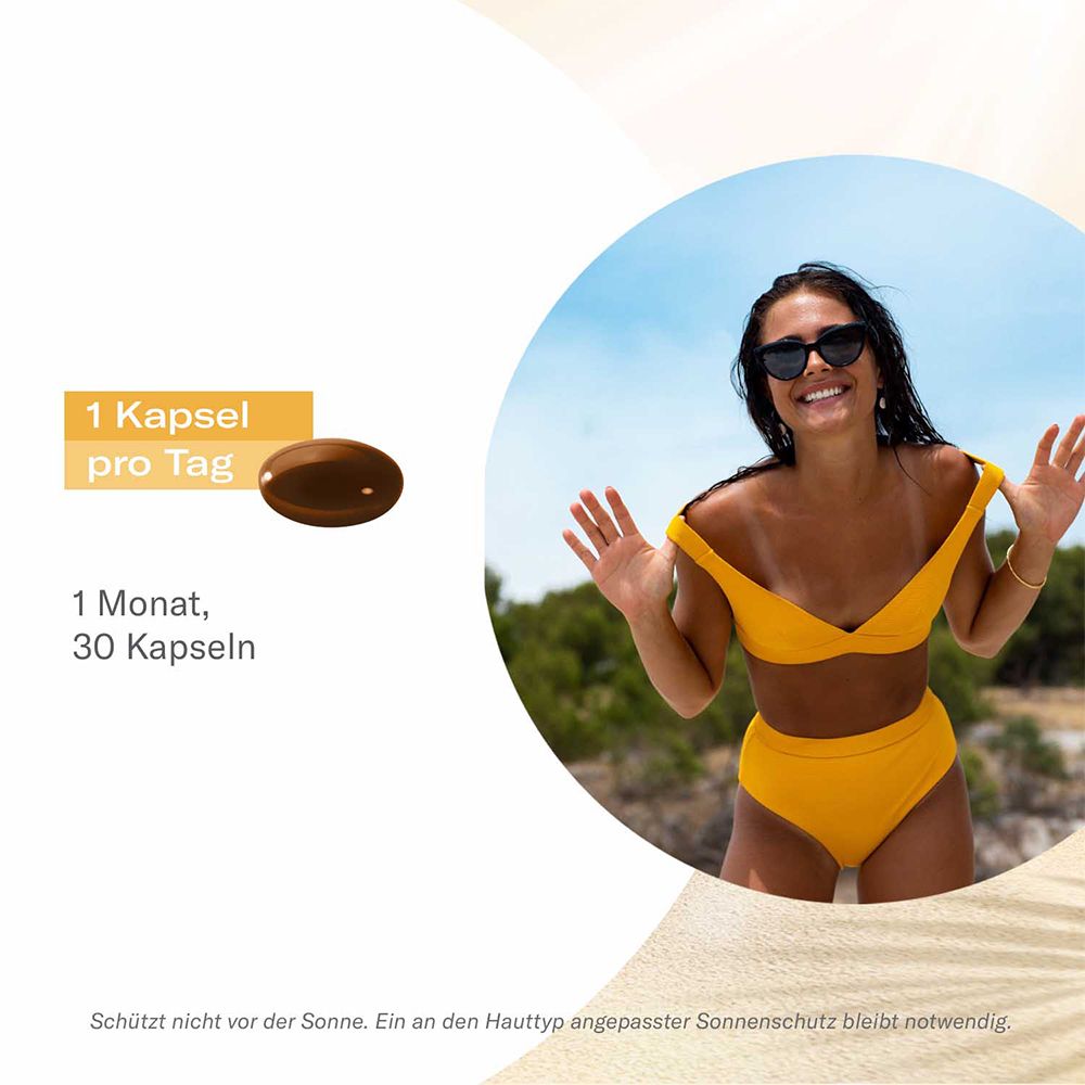 Frau in gelbem Bikini und Sonnenbrille. Neben ihr: Kapsel und Text: 1 Kapsel pro Tag. 1 Monat, 30 Kapseln.