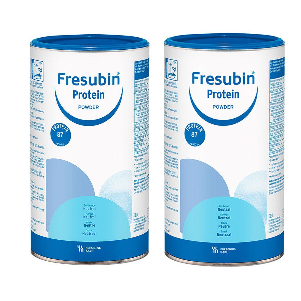 Zwei Dosen Fresubin Protein Powder. Weiße Dosen mit blauem Deckel und Schriftzug. Aufschrift: Protein, Powder, Neutral.
