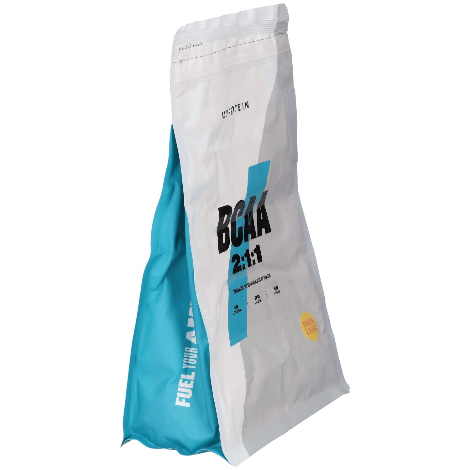 BCAA 2:1:1 Beutel von Myprotein. Weiß-graue Verpackung mit blauem Akzent. Aufschrift BCAA 2:1:1 und Pfirsich-Mango.