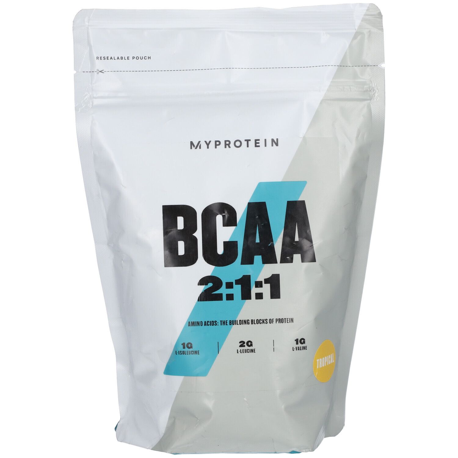 Beutel mit "MYPROTEIN BCAA 2:1:1". Weiß, blau und grau. Reißverschluss oben. Text: Aminosäuren, 10 Portionen, Tropical.