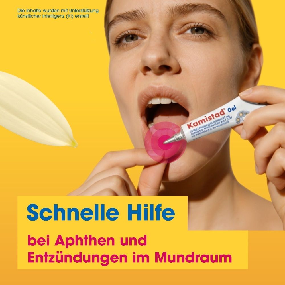 Frau wendet Kamistad® Gel auf eine wunde Stelle im Mund an. Schnelle Hilfe bei Aphten und Entzündungen.