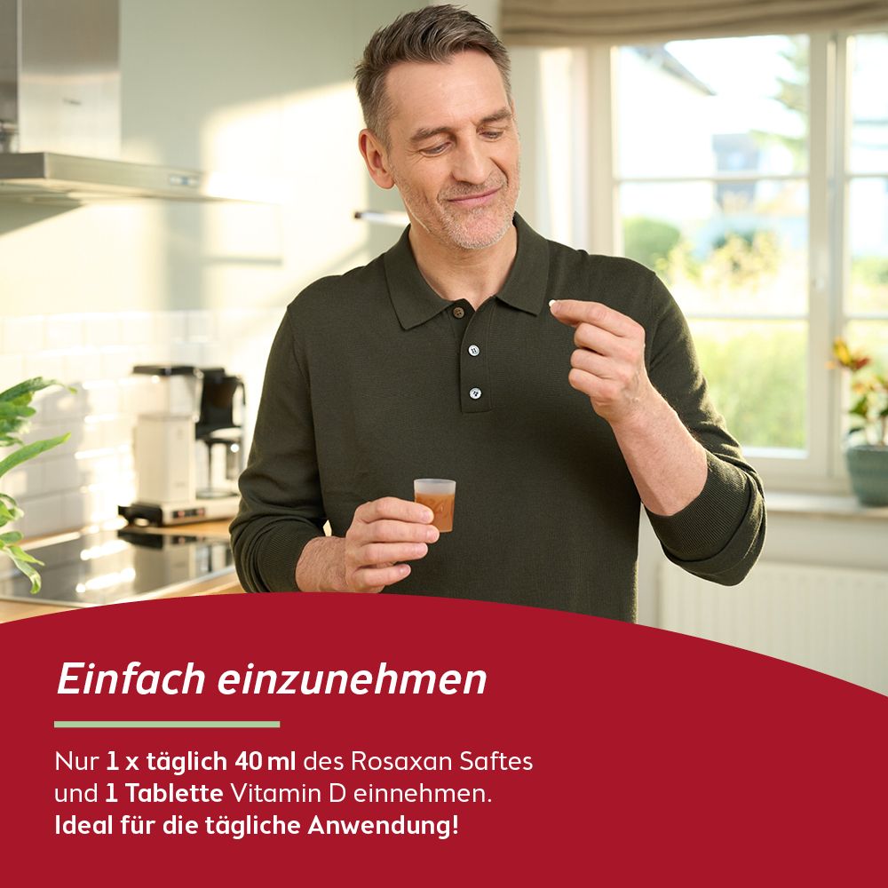 Mann hält Tablette und Glas mit Flüssigkeit. Text: 1x täglich 40 ml RosaXan Saft und 1 Tablette Vitamin D. Ideal für die tägliche Anwendung!