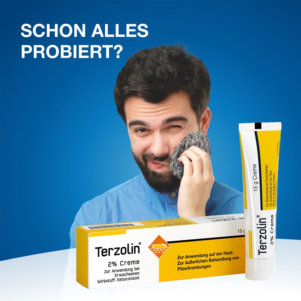 Mann mit Gesichtsausdruck, der sich mit einem Schwamm im Gesicht kratzt. Terzolin® 2% Creme und Schachtel daneben.