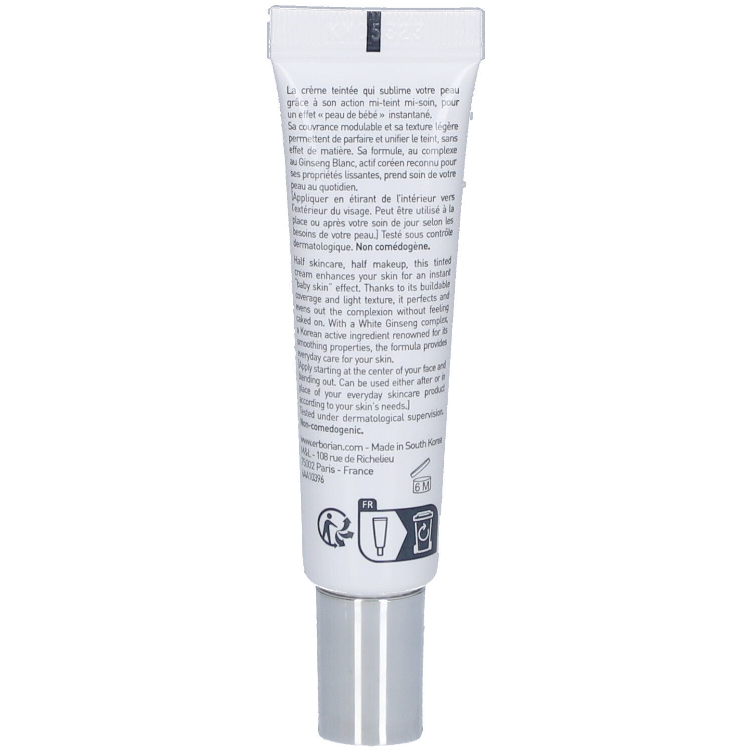Rückseite der BB Crème Dore Tube. Text in mehreren Sprachen. Herstellerinformationen. Symbole für Recycling und Gebrauchsanweisung.