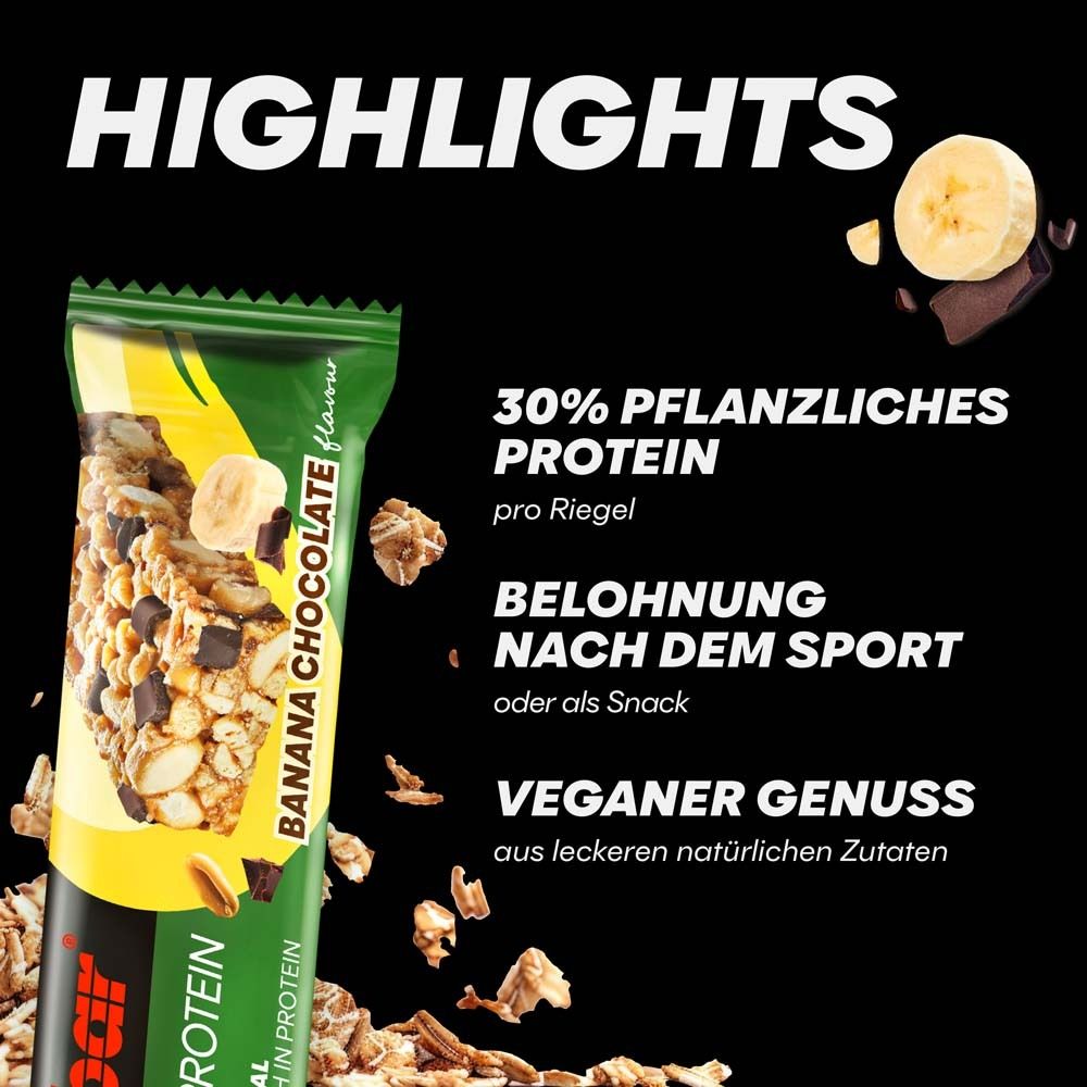 Powerbar NATURAL PROTEIN Bananen-Schokolade Riegel. Grüne Verpackung. Text: 30% pflanzliches Protein, Veganer Genuss.
