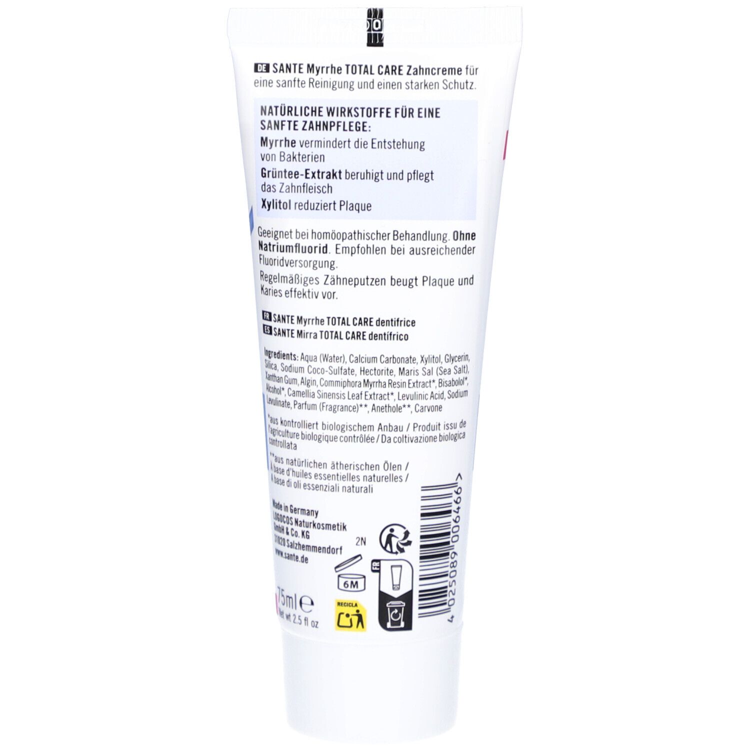 Rückseite der Zahncreme-Tube SANTE Myrrhe Total Care. Text, Inhaltsstoffe, Zertifizierungen, Barcode. Weißer Hintergrund.
