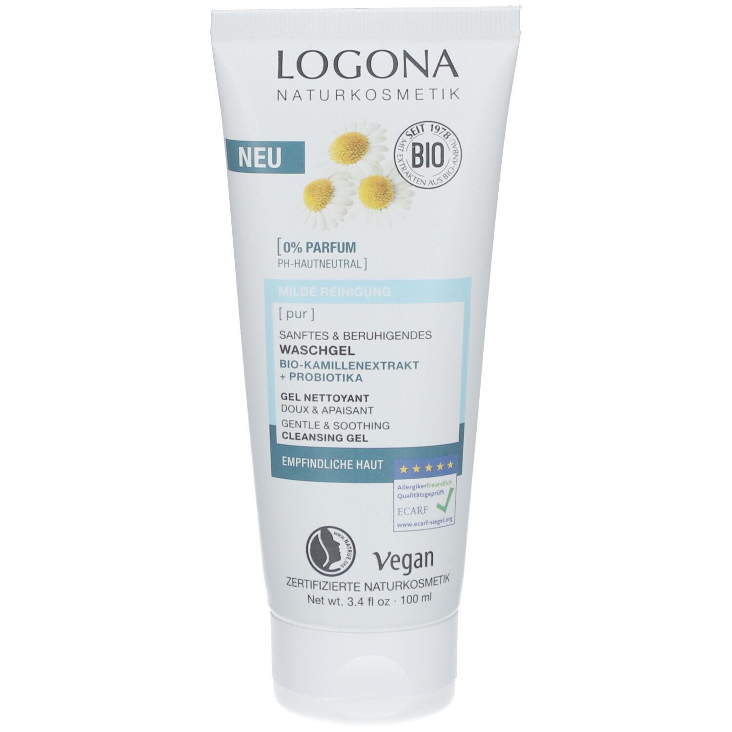 Weiß-blaue Tube. Aufschrift: LOGONA, Waschgel, Kamillenextrakt, Probiotika. Vegan-Siegel. Bio-Zertifizierung.