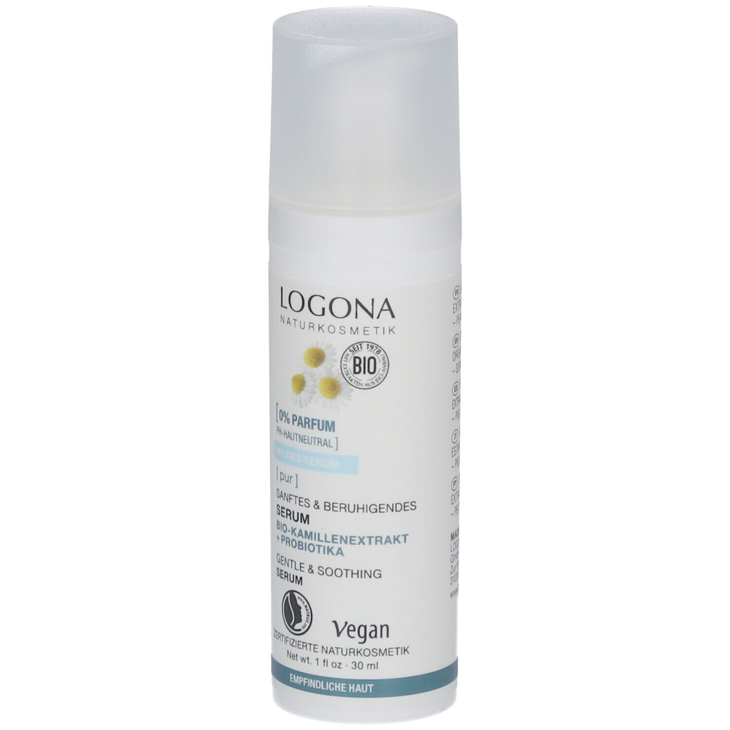 Weißes Serum mit Sprühkopf. Aufschrift: LOGONA, Bio-Kamillenextrakt, Probiotika, Vegan. 30 ml.