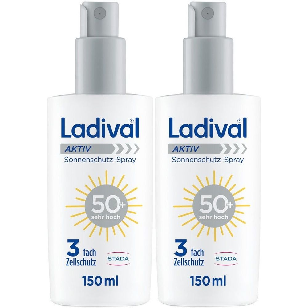 Zwei weiße Sprühflaschen mit grauem Sprühkopf. Aufschrift: Ladival Aktiv Sonnenschutz-Spray LSF 50+. 3-fach Zellschutz. STADA. 150 ml.