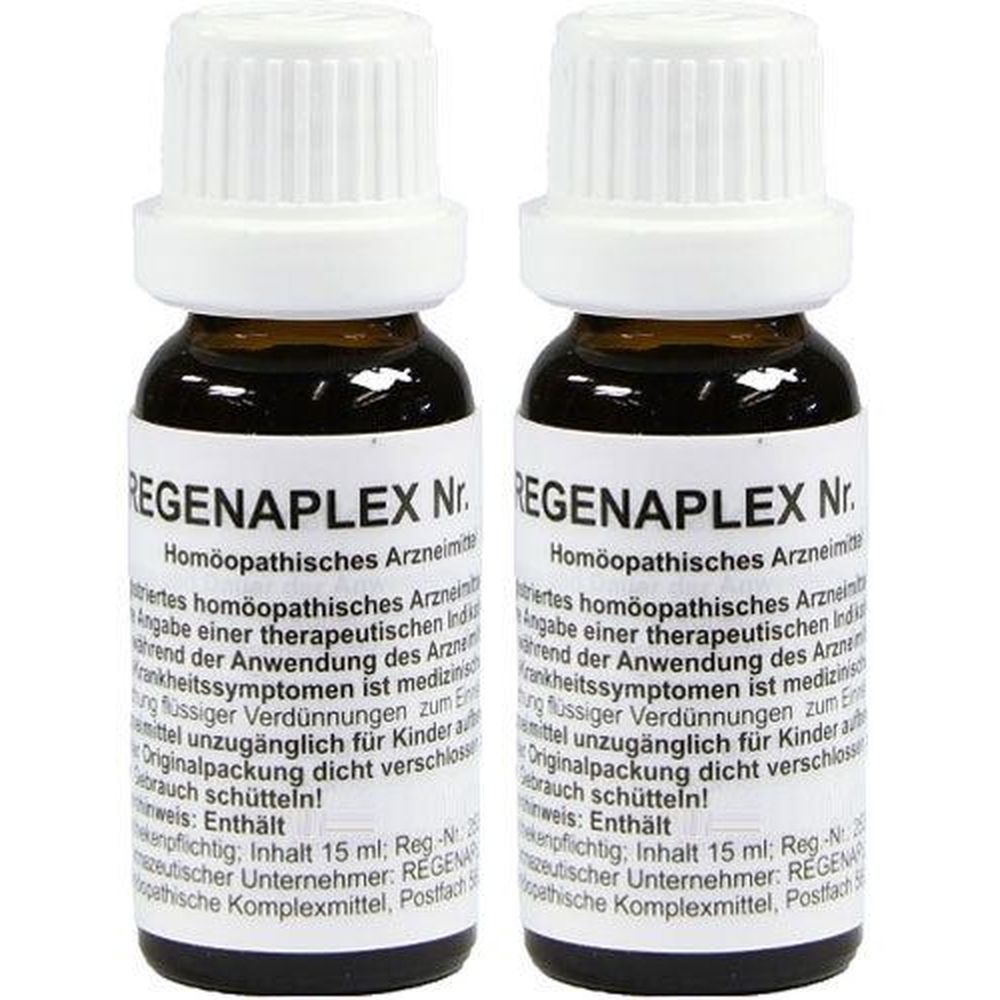 Zwei Flaschen REGENAPLEX Nr.79 Tropfen. Braune Glasflaschen mit weißen Deckeln und Etiketten. Aufschrift: Homöopathisches Arzneimittel.