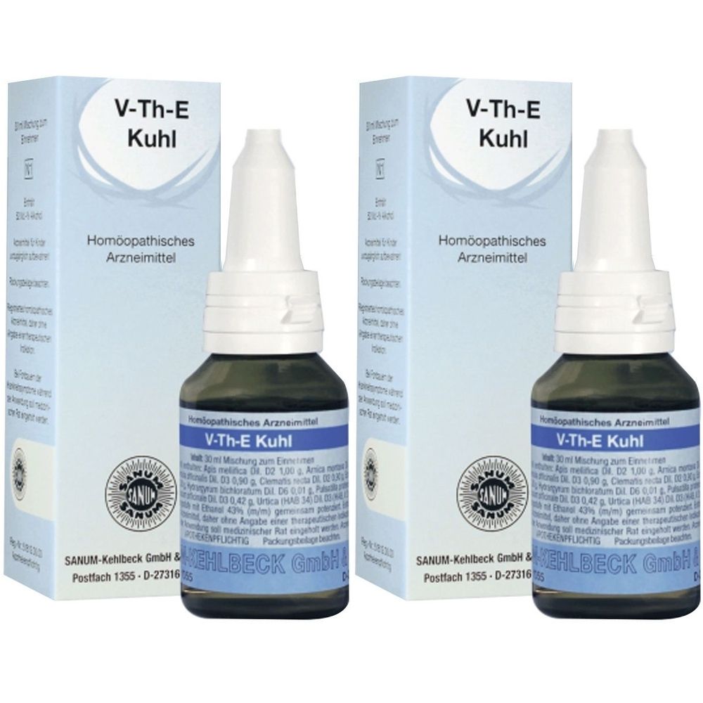 Zwei Flaschen mit Tropfen und zwei Schachteln. Auf den Flaschen steht "V-Th-E Kuhl". Auf den Schachteln steht "Homöopathisches Arzneimittel".
