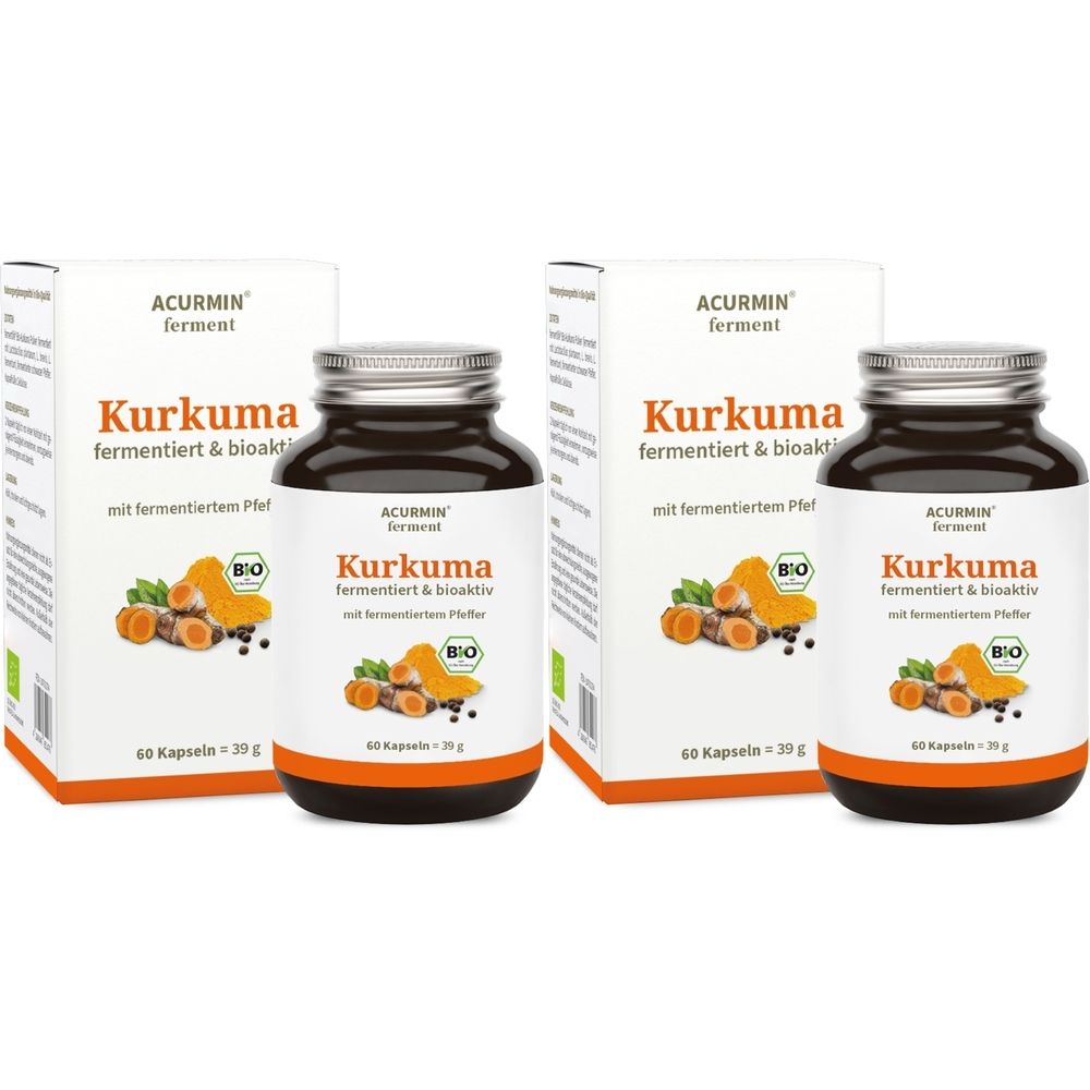 Zwei Flaschen und zwei Kartons mit Produktaufdruck. Aufschrift: Kurkuma fermentiert & bioaktiv. Bio-Siegel.