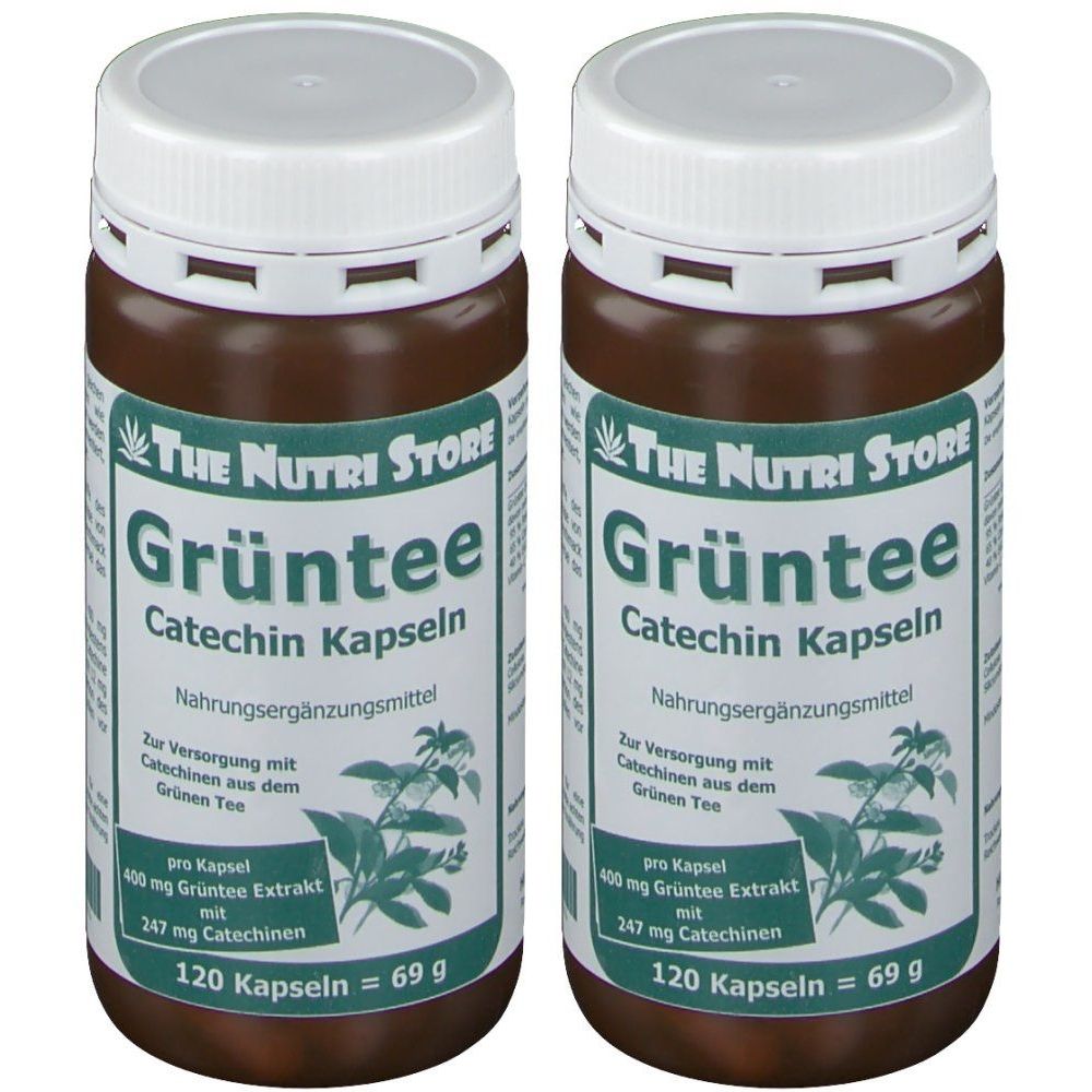 Zwei braune Flaschen mit weißen Deckeln. Auf den Etiketten steht "Grüntee Catechin Kapseln". Enthält 120 Kapseln.