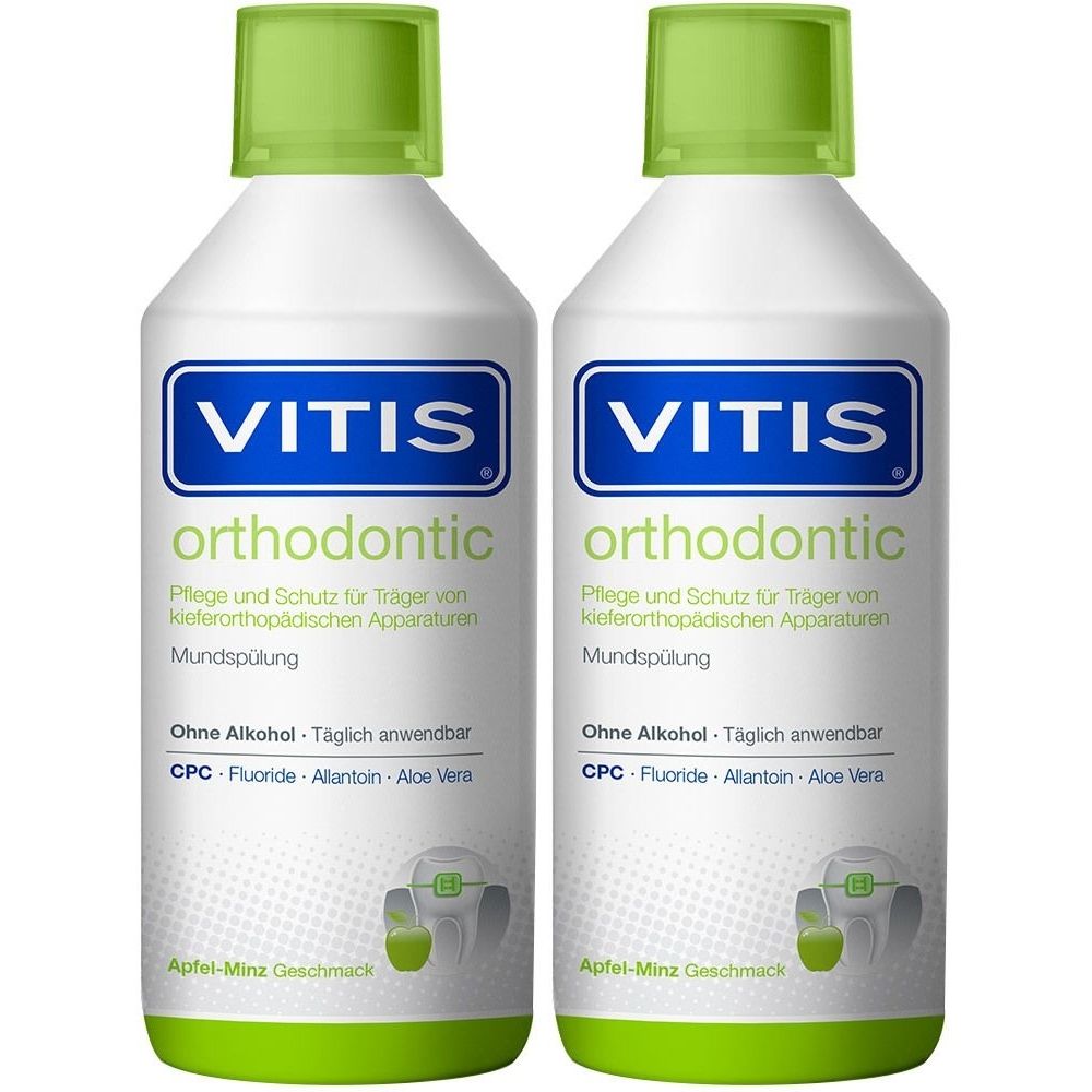 Zwei Flaschen VITIS orthodontic Mundspülung. Weiße Flaschen mit grünen Deckeln. Blaue Etiketten mit weißer Schrift.