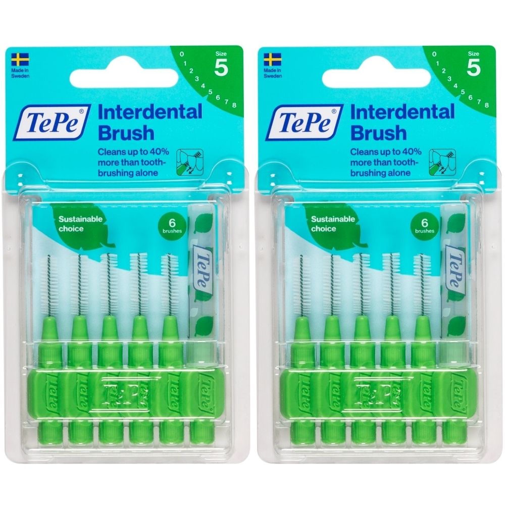 Zwei Packungen TePe Interdentalbürsten, grün. Jede Packung enthält 6 Bürsten. Größe 5. Nachhaltige Wahl.