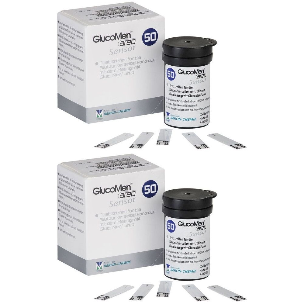 Zwei Packungen und eine Dose Teststreifen. Aufschrift: GlucoMen areo Sensor. 50 Teststreifen. Einzelne Teststreifen liegen daneben.