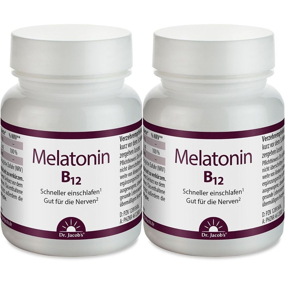 Zwei weiße Flaschen mit lila Etikett. Aufschrift: Melatonin B12. Dr. Jacob's Logo. Vegan.