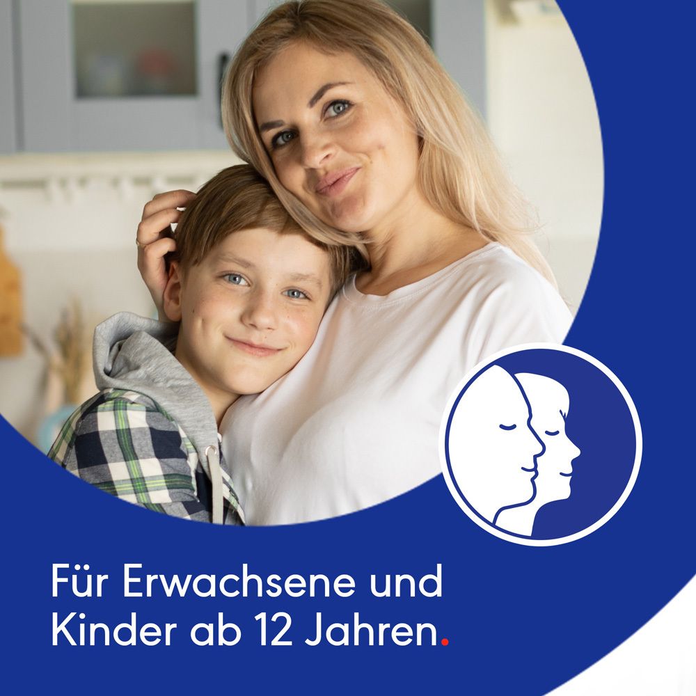 Mutter und Sohn umarmen sich. Text: Für Erwachsene und Kinder ab 12 Jahren. Blaues Logo.