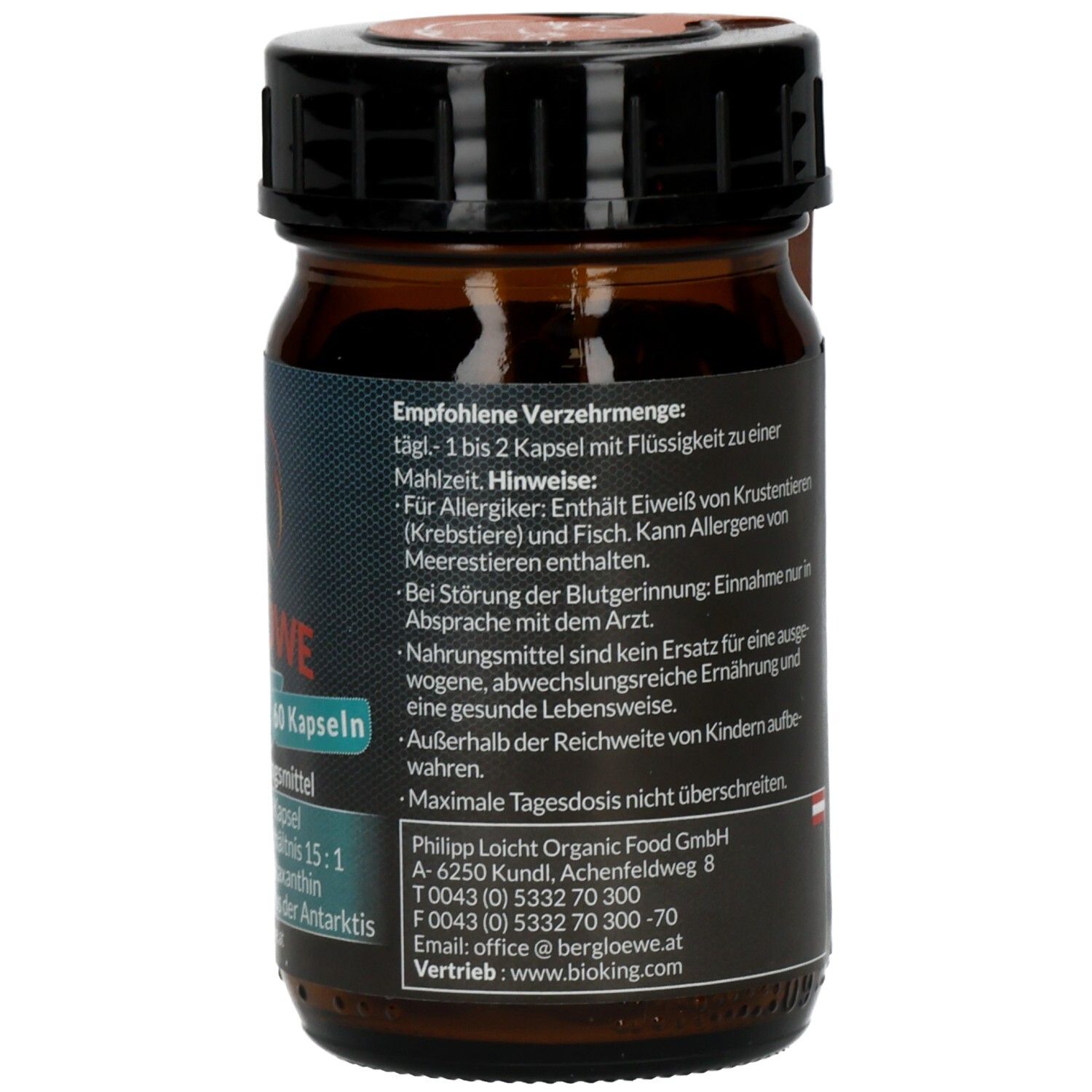 Braune Glasflasche mit schwarzem Deckel. Aufkleber mit Verzehrempfehlung. Enthält Krill-Öl, Omega-3-Fettsäuren.